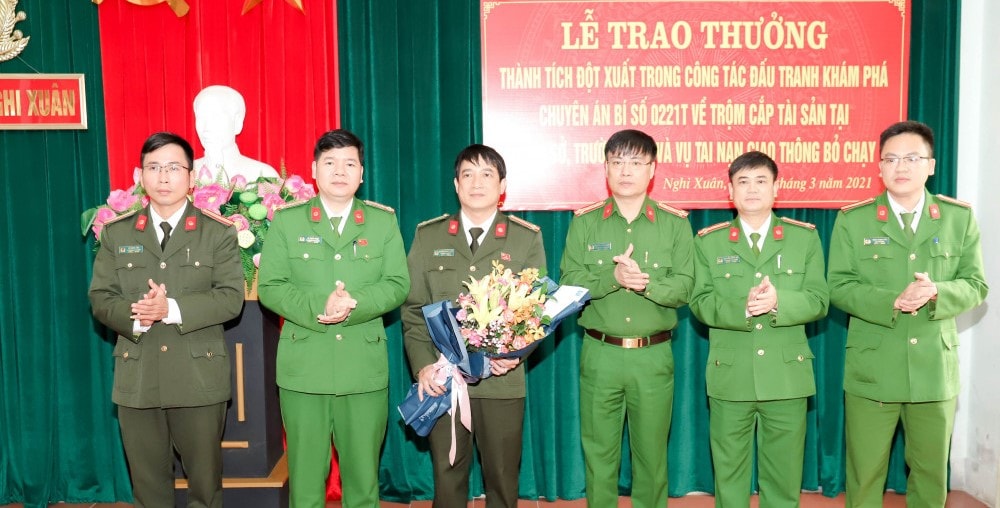 Tinh tiet bat ngo khien  'sieu trom' Nghe An sa luoi tai Ha Tinh-hinh-anh-3