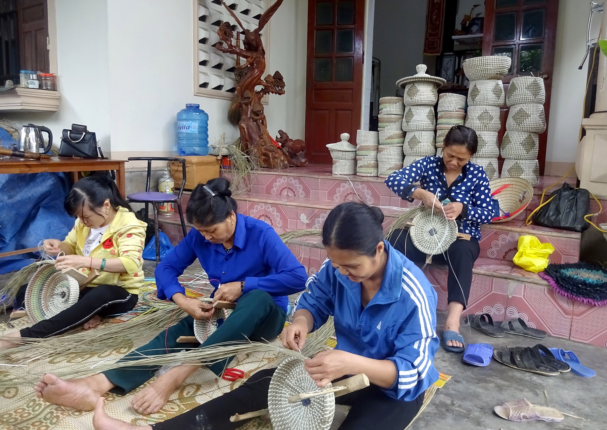 HTX Thắng Lợi xã Thọ Thành đảm bảo việc làm thường xuyên cho 20 lao động tại địa phương. Ảnh: Văn Trường