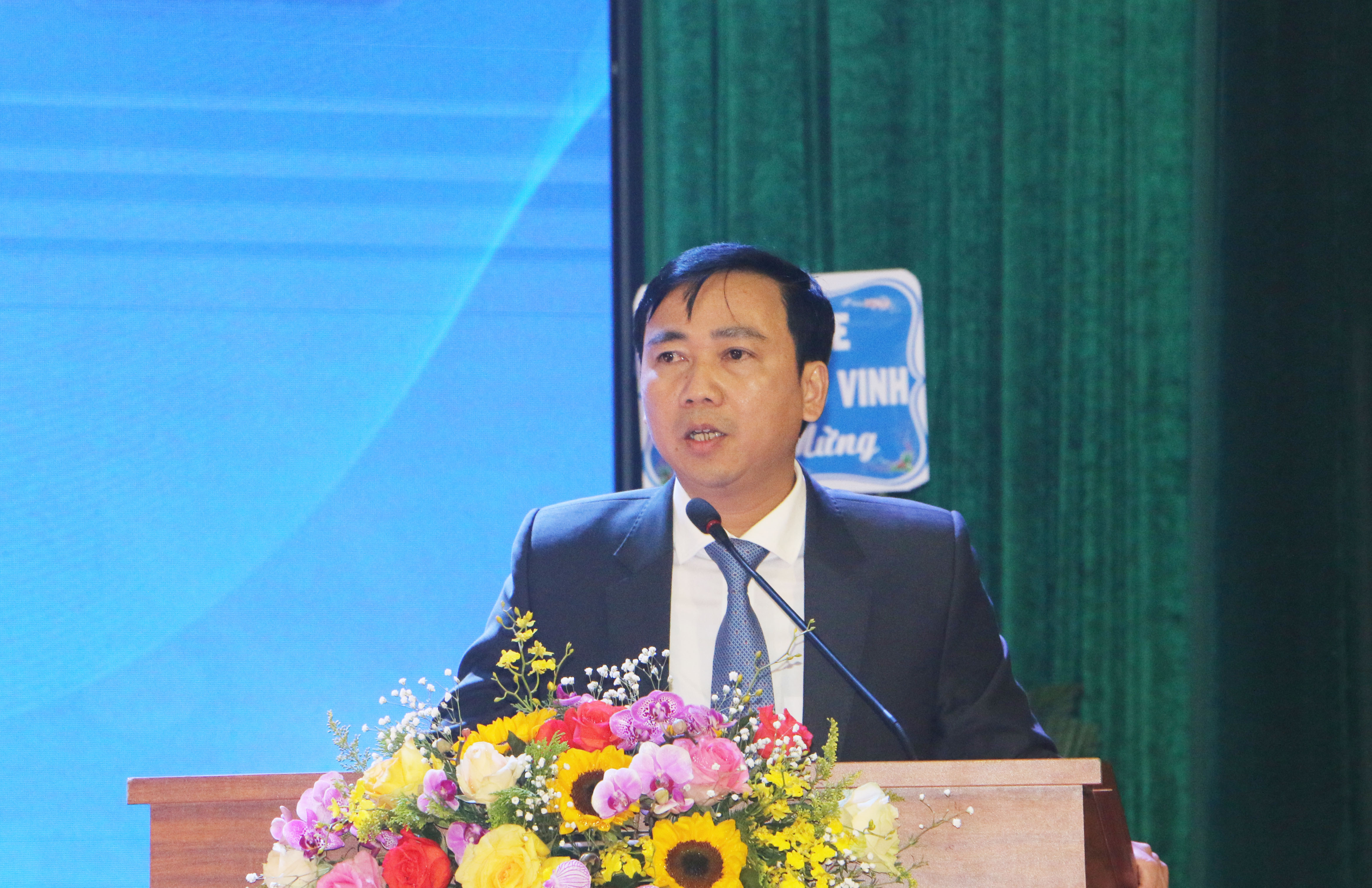 TS Nguyễn Ngọc Hiền – Bí thư Đảng ủy, Chủ tịch Hội đồng trường phát biểu tại Lễ Kỉ niệm