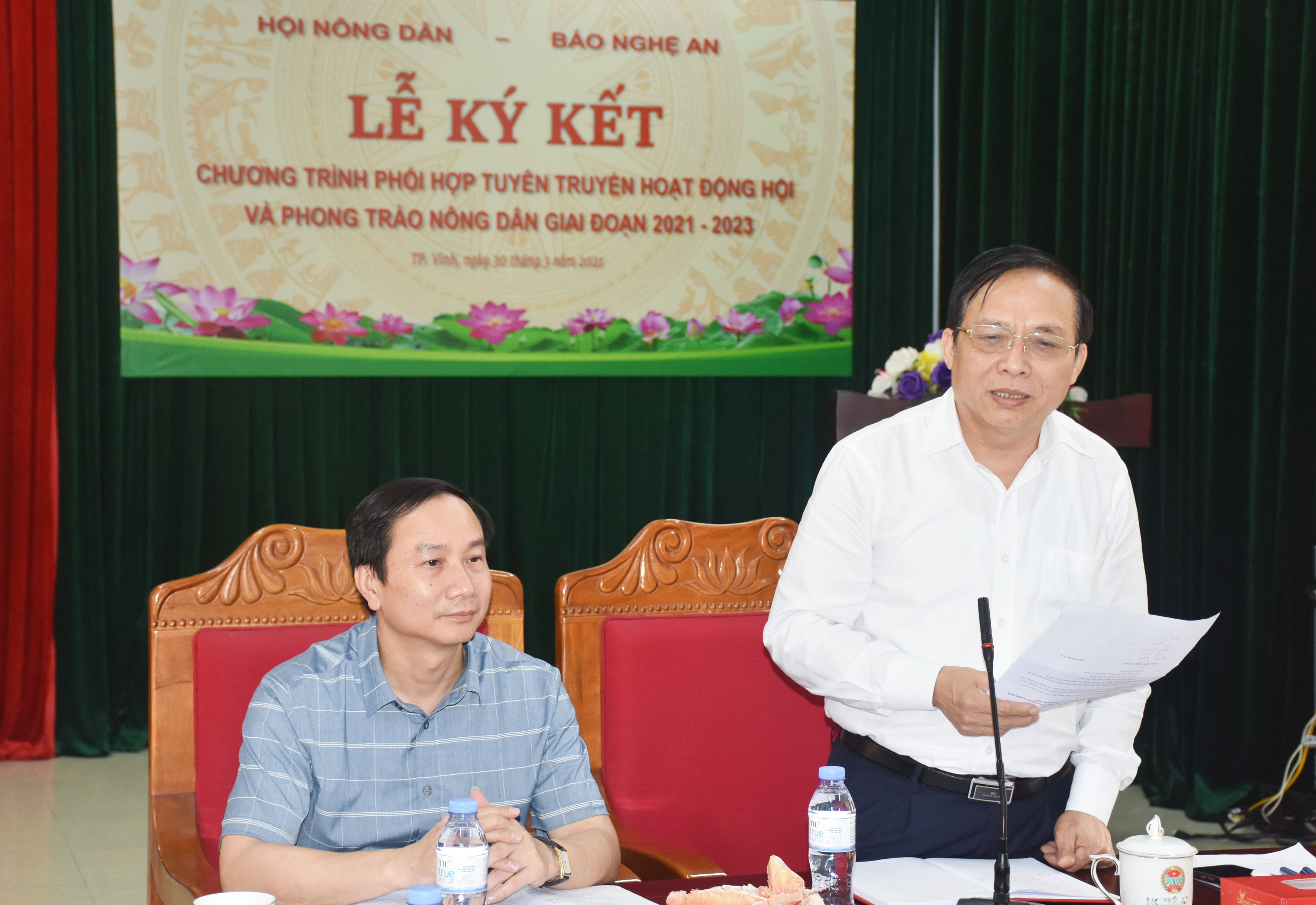 Đồng chí Nguyễn Quang Tùng - Chủ tịch Hội Nông dân tỉnh phát biểu tại cuộc làm việc. Ảnh: Thanh Lê