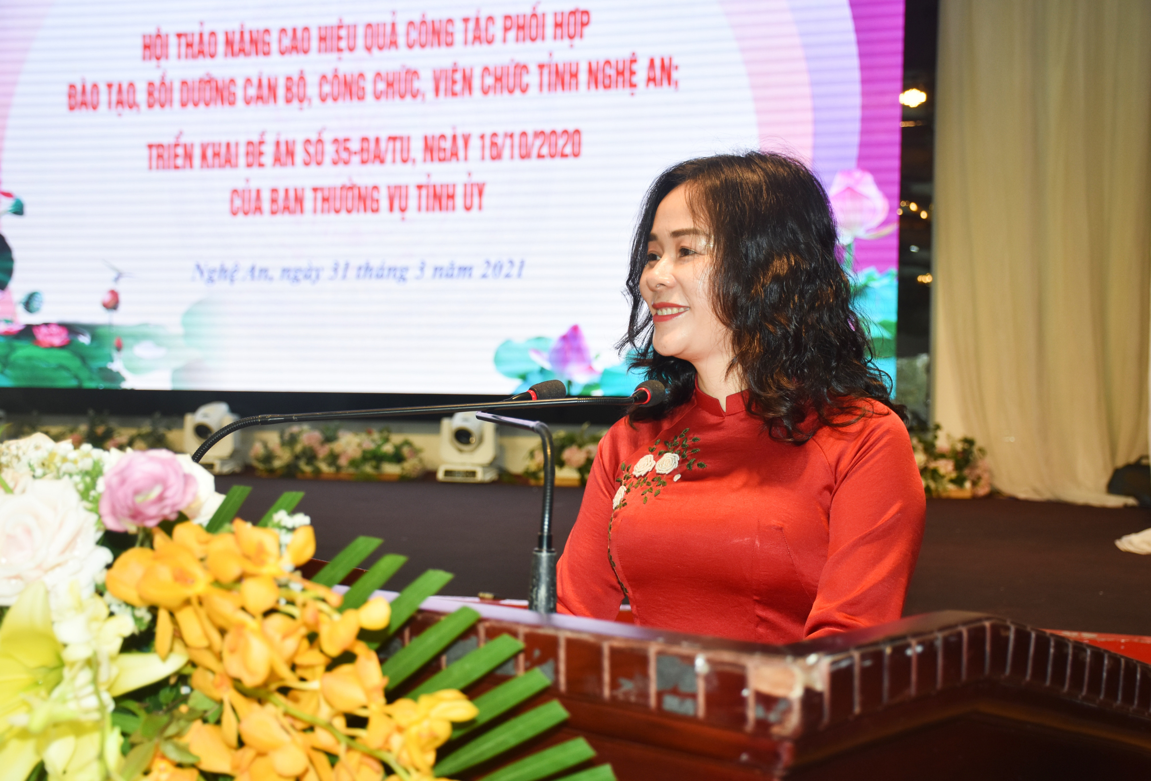 Đồng chí Lê Thị Hoài Chung phát biểu khai mạc hội thảo. Ảnh: Thanh Lê