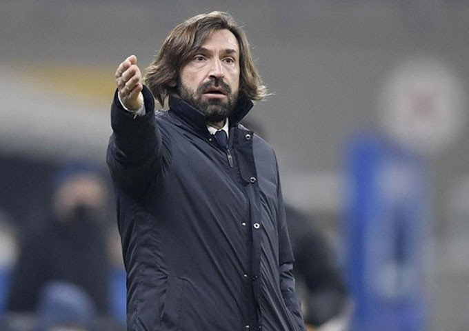 Pirlo đang gặp khó khăn trong lần đầu dẫn dắt 1 CLB.