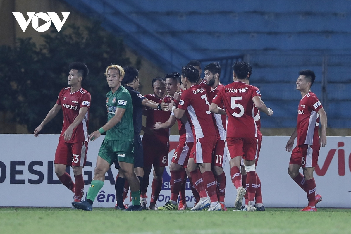 Sài Gòn FC thua đậm Viettel trong trận ra mắt của HLV Phùng Thanh Phương. (Ảnh: Minh Hoàng)