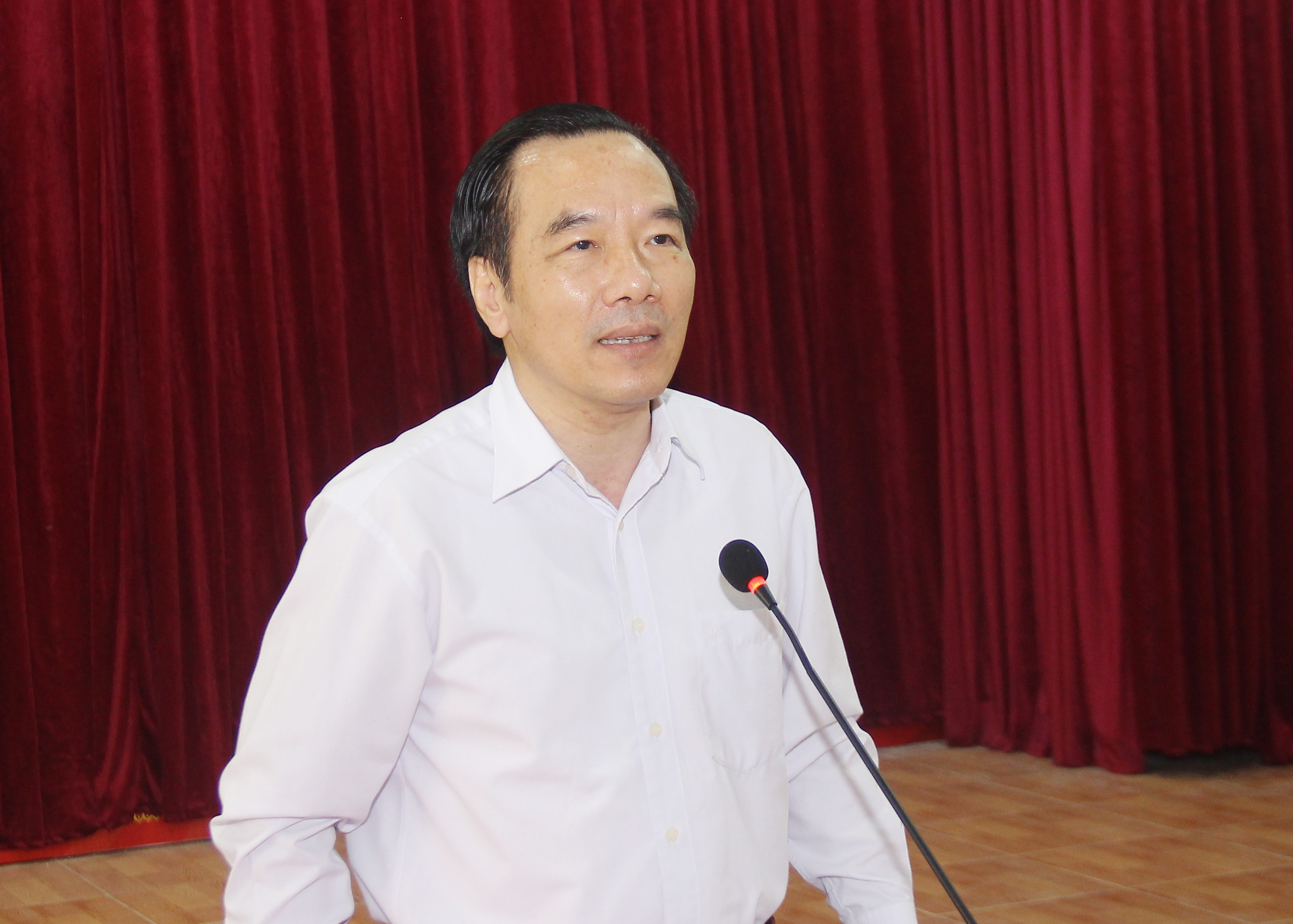 Đồng chí Ngô Sách Thực - Phó Chủ tịch Ủy ban Trung ương MTTQ Việt Nam đề nghị Ủy ban bầu cử tỉnh và Ủy ban bầu cử huyện Hưng Nguyên