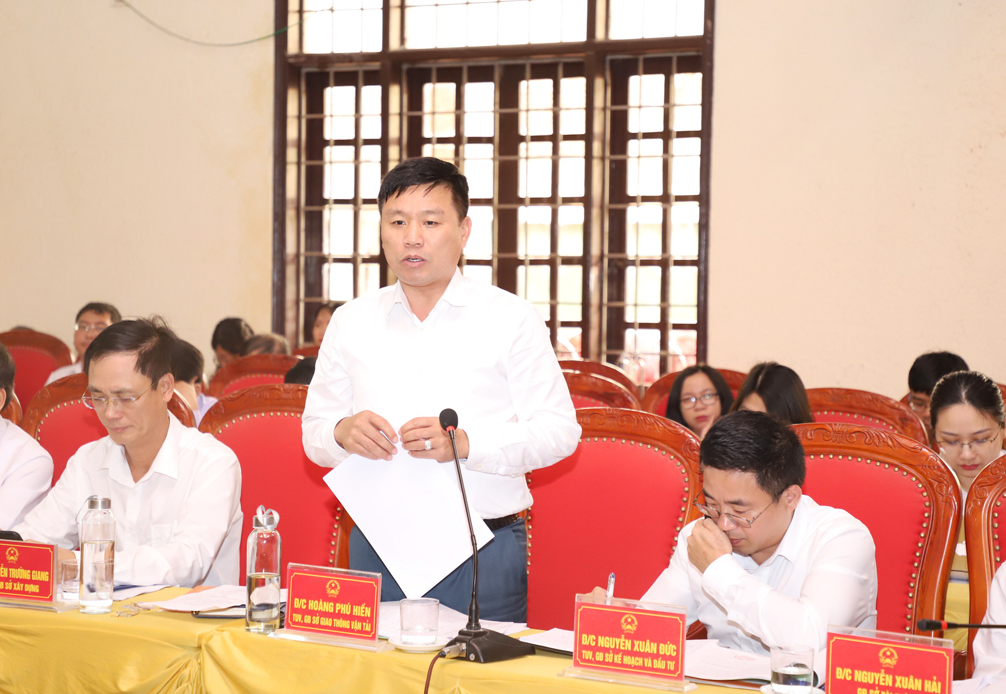 Đồng chí Hoàng Phú Hiền - Giám đốc Sở GTVT phát biểu tại buổi làm việc. Ảnh: Phạm Bằng