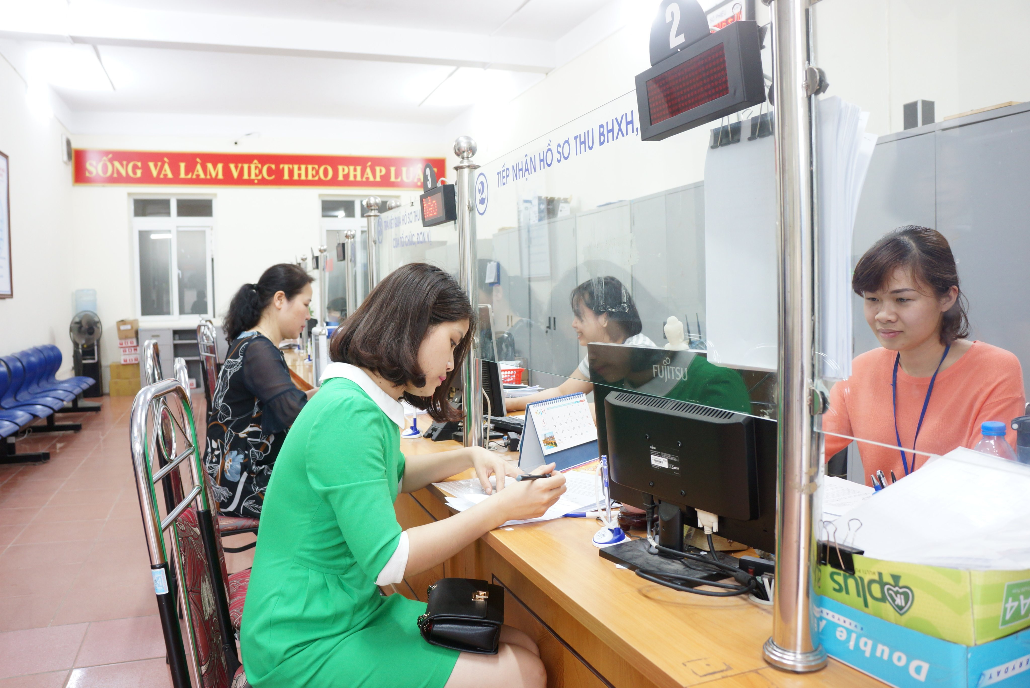 Bộ TTHC của Ngành BHXH Việt Nam được cắt giảm từ 114 TTHC (năm 2015) đến nay còn 25 TTHC, giảm đáng kể thời gian, chi phí cho doanh nghiệp và người dân