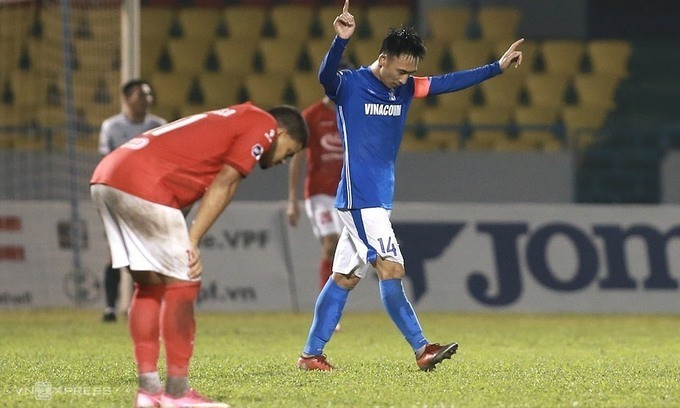 Cầu thủ Quảng Ninh tuyên bố sẽ theo luật FIFA, đơn phương chấm dứt hợp đồng nếu không được trả tiền.