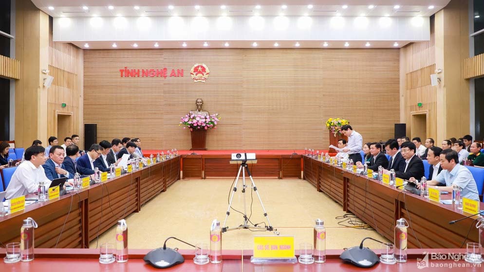 Video: Bộ trưởng Bộ Y tế Nguyễn Thanh Long làm việc tại Nghệ An