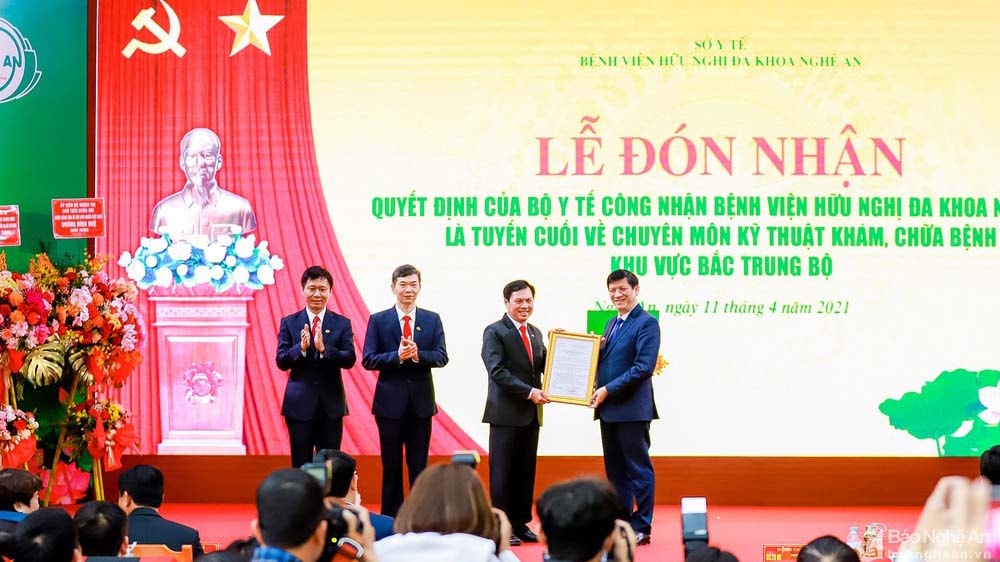 Video: Công bố Quyết định Bệnh viện HNĐK Nghệ An là tuyến cuối khám chữa bệnh khu vực Bắc Trung bộ