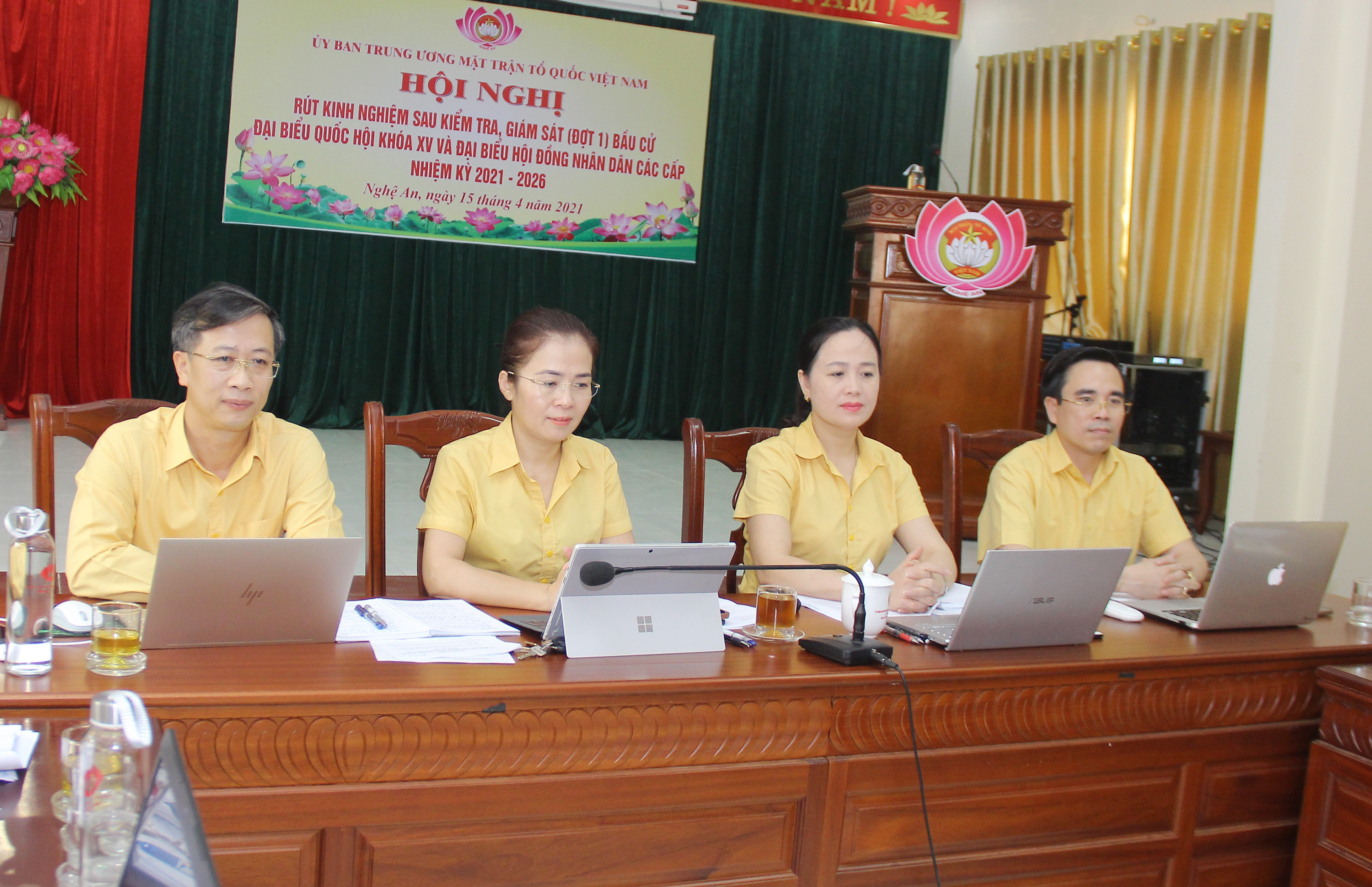 Ban Thường trực Ủy ban MTTQ Việt Nam tỉnh Nghệ An chủ trì tại điểm cầu Nghệ An.