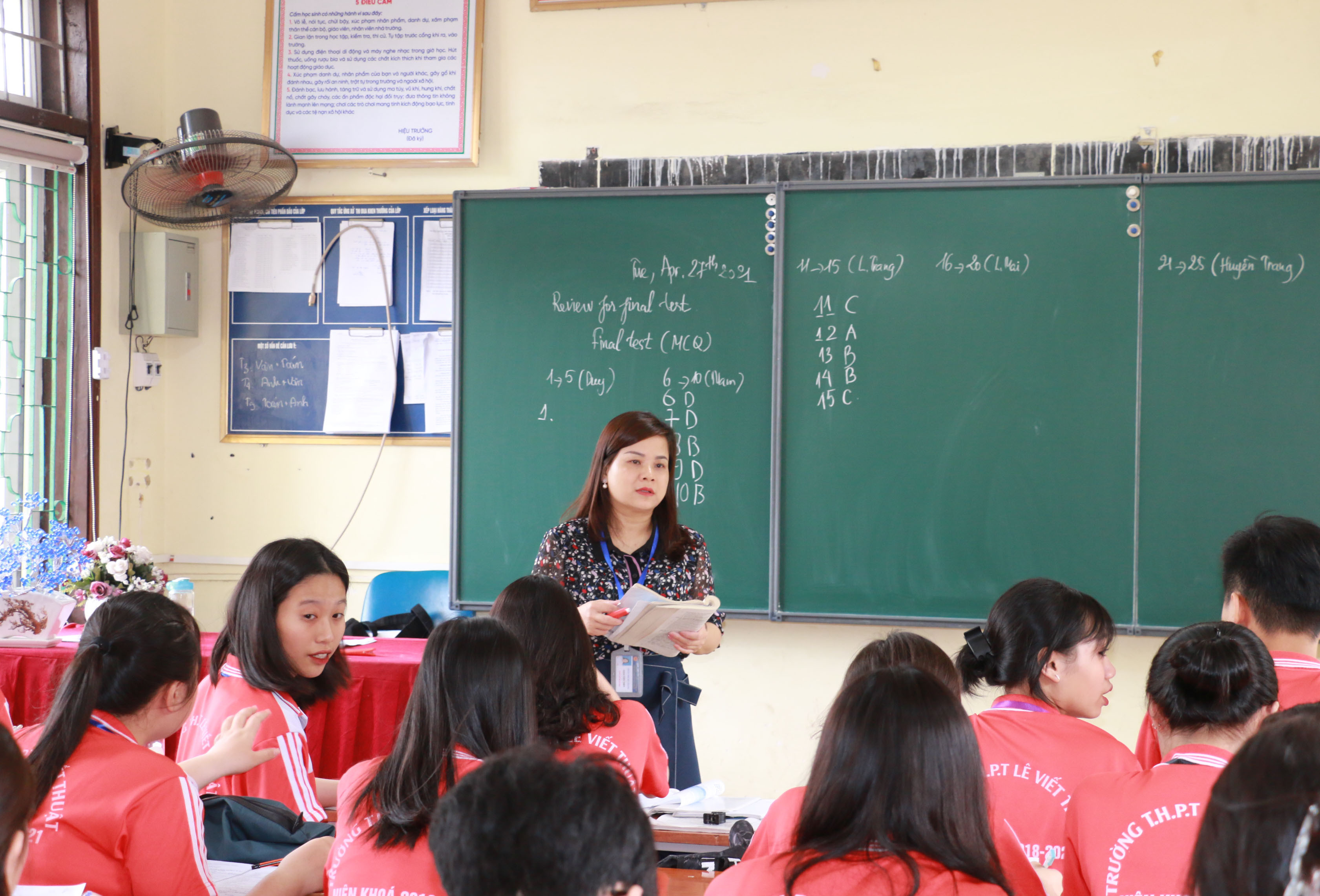 Thời điểm này nhiều trường học đã khẩn trương ôn tập để chuẩn bị kiểm tra đánh giá cuối năm. Ảnh: MH