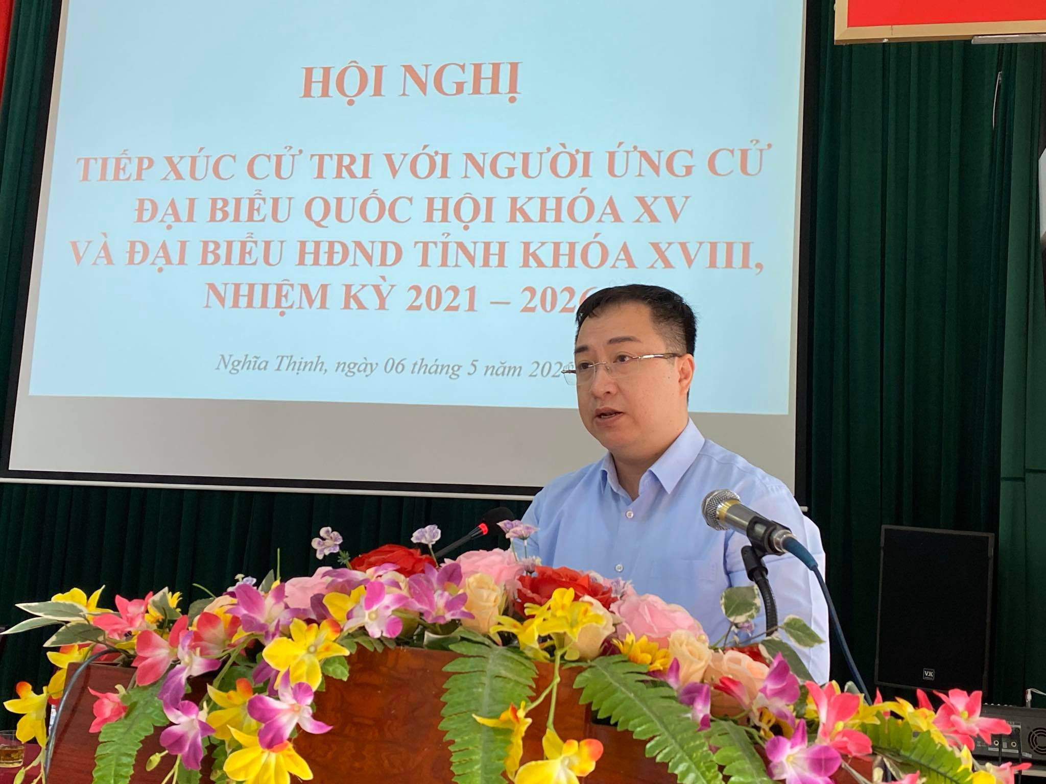 Ông Đặng Xuân Phương – Phó trưởng Ban công tác đại biểu thuộc Ủy ban thường vụ Quốc hội trình bày dự kiến chương trình hành động nếu được bầu làm Đại biểu Quốc hội. Ảnh Minh Thái