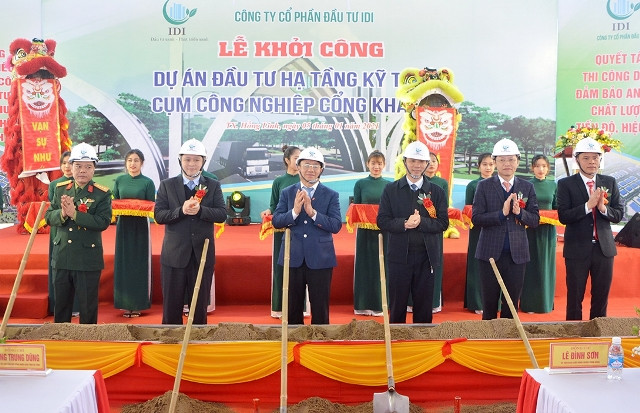 Hình ảnh tại lễ khởi công Dự án đầu tư hạ tầng kỹ thuật Cụm công nghiệp Cổng Khánh  I. Nguồn: https://doanhnghiephoinhap.vn