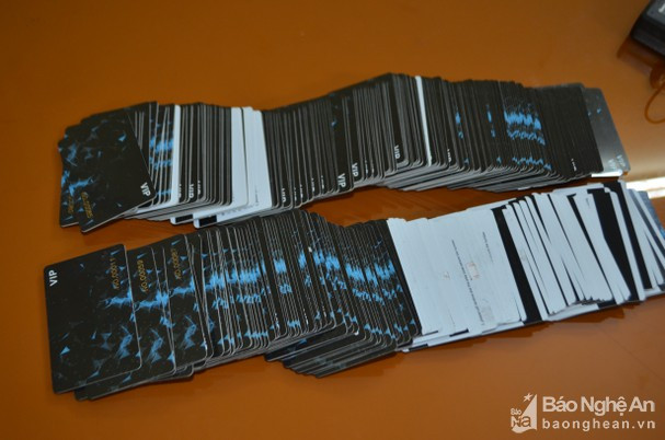 Các thẻ ATM giả này đều được các đối tượng phạm tội đưa từ Trung Quốc sang. Ảnh tư liệu: Xuân Bắc
