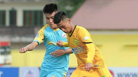 vòng 13 V.League 2021 cũng đã phải hoãn cả 7 trận đấu trong ngày 6/5 khi đội SLNA được xác định là F2 sau khi có tiếp xúc gần với một nam thanh niên F1 đi cùng chuyến bay với bệnh nhân Covid-19 ở Hà Tĩnh.