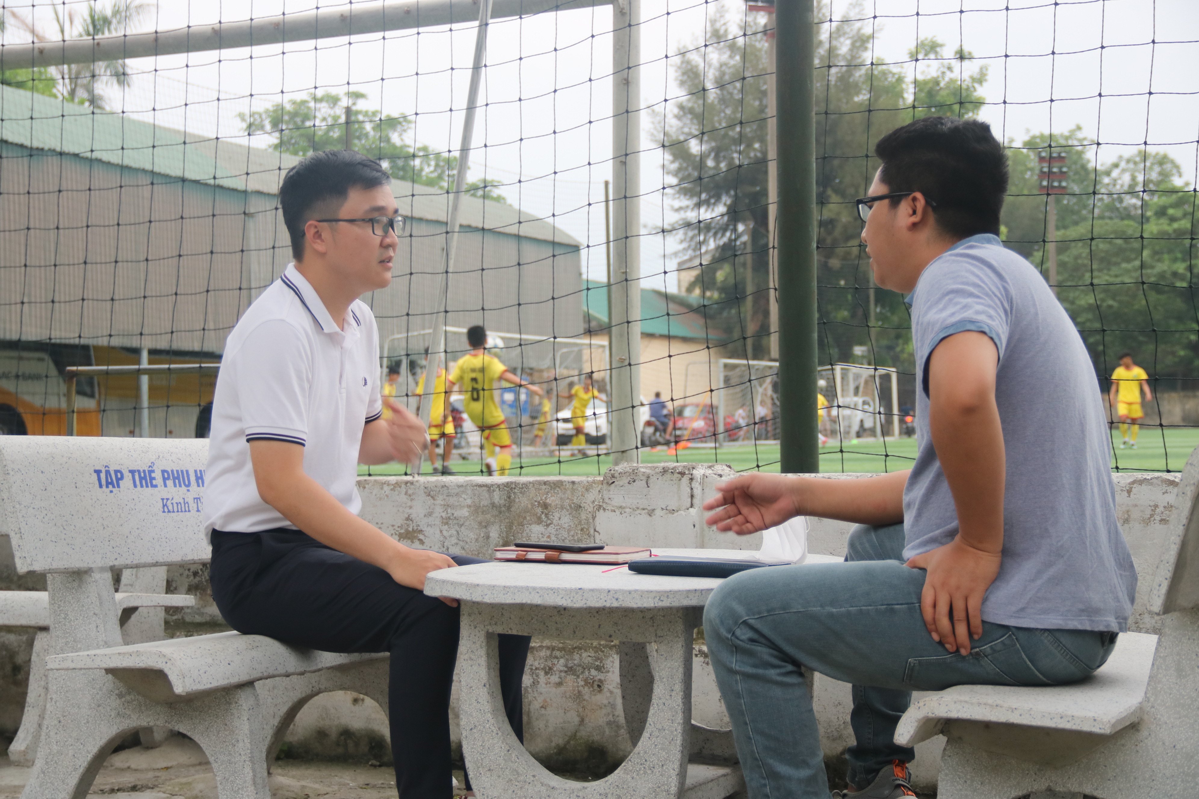 Ông Trương Mạnh Linh trò chuyện cùng phóng viên Báo Nghệ An. Ảnh: TH