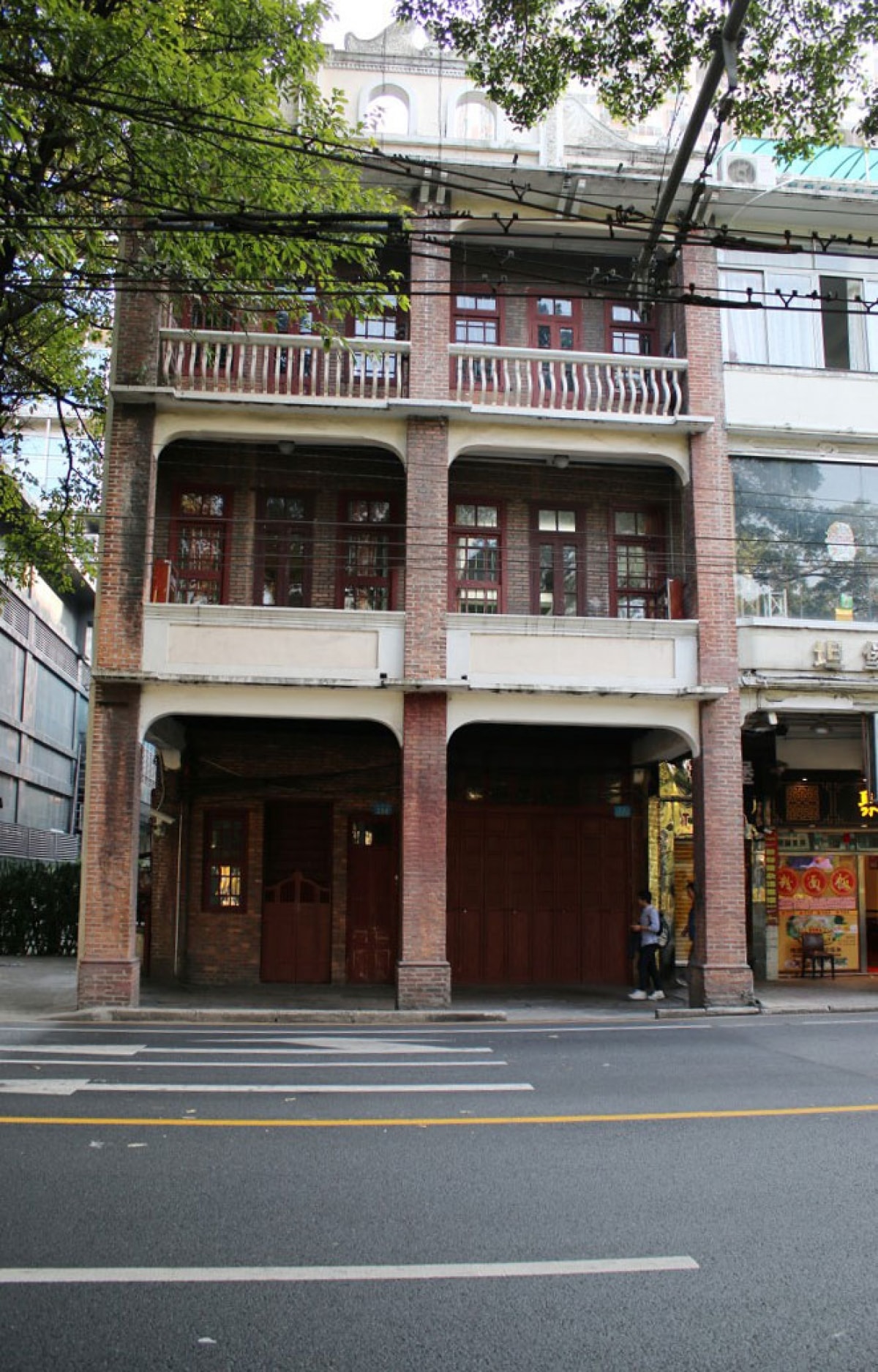 Căn nhà số 13 (nay là 248 – 250) đường Văn Minh, thành phố Quảng Châu, tỉnh Quảng Đông, Trung Quốc. (Ảnh: Bảo tàng Hồ Chí Minh)