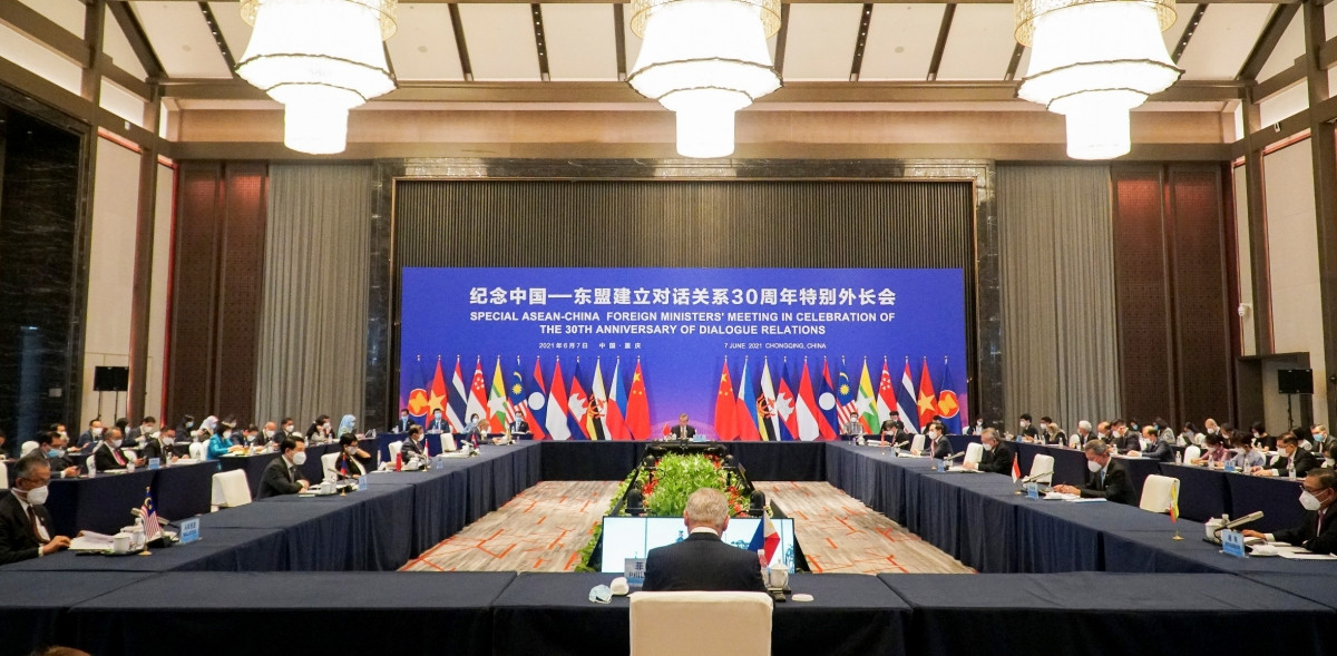 Hội nghị đặc biệt các Bộ trưởng Ngoại giao ASEAN-Trung Quốc.