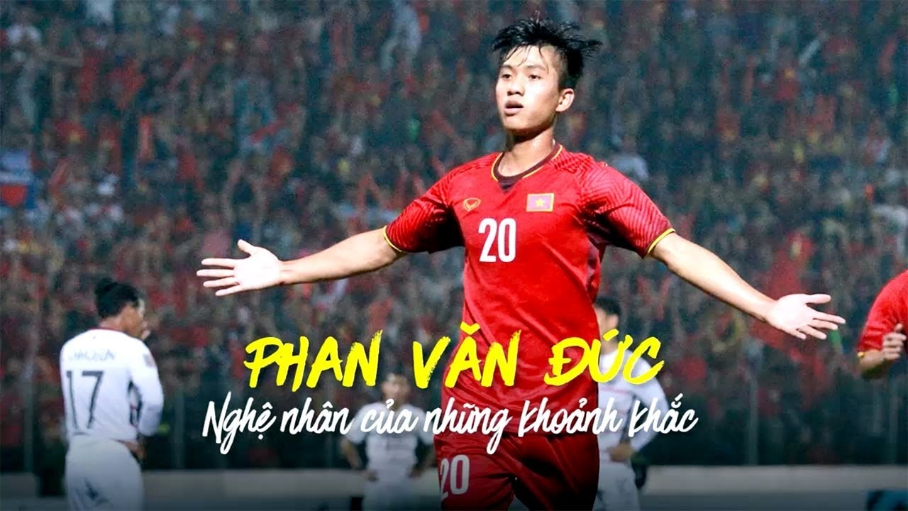 Kẻ “vô danh” Văn Đức đã có 61 phút chơi tốt trên sân Ai Maktoum. Ảnh VFF