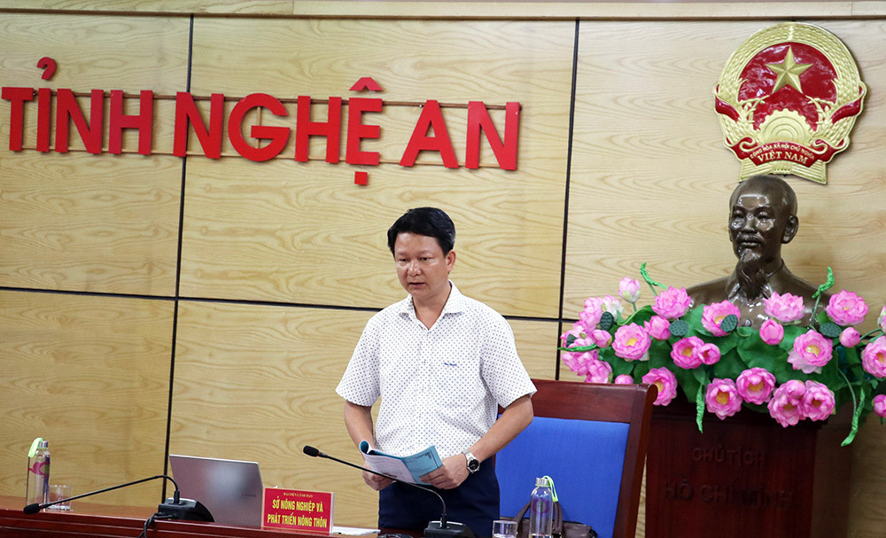 Phó giám đốc Sở Nông nghiệp và PTNT Nghệ An Trần Xuân Học phát biểu tham luận. Ảnh: Phú Hương