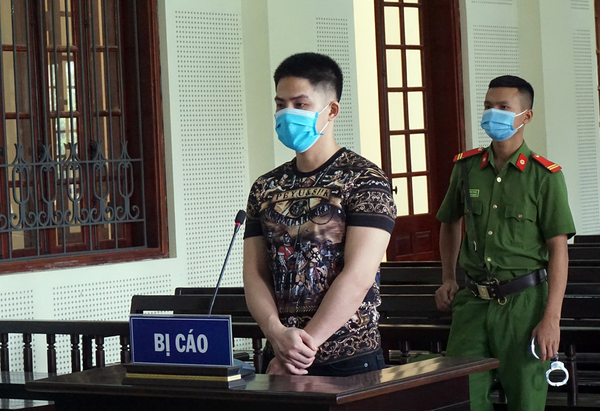 Phạm tội thuộc trường hợp tái phạm nguy hiểm, Nguyễn Văn Công bị TAND tỉnh Nghệ An tuyên phạt 20 năm tù. Ảnh: Trần Vũ