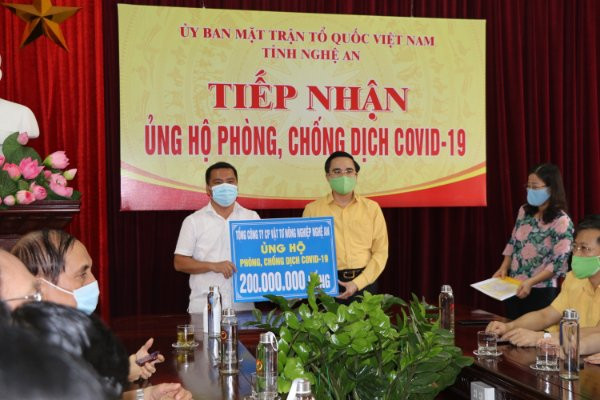 Tổng Công ty CP Vật tư Nông nghiệp trao tặng 200 triệu đồng