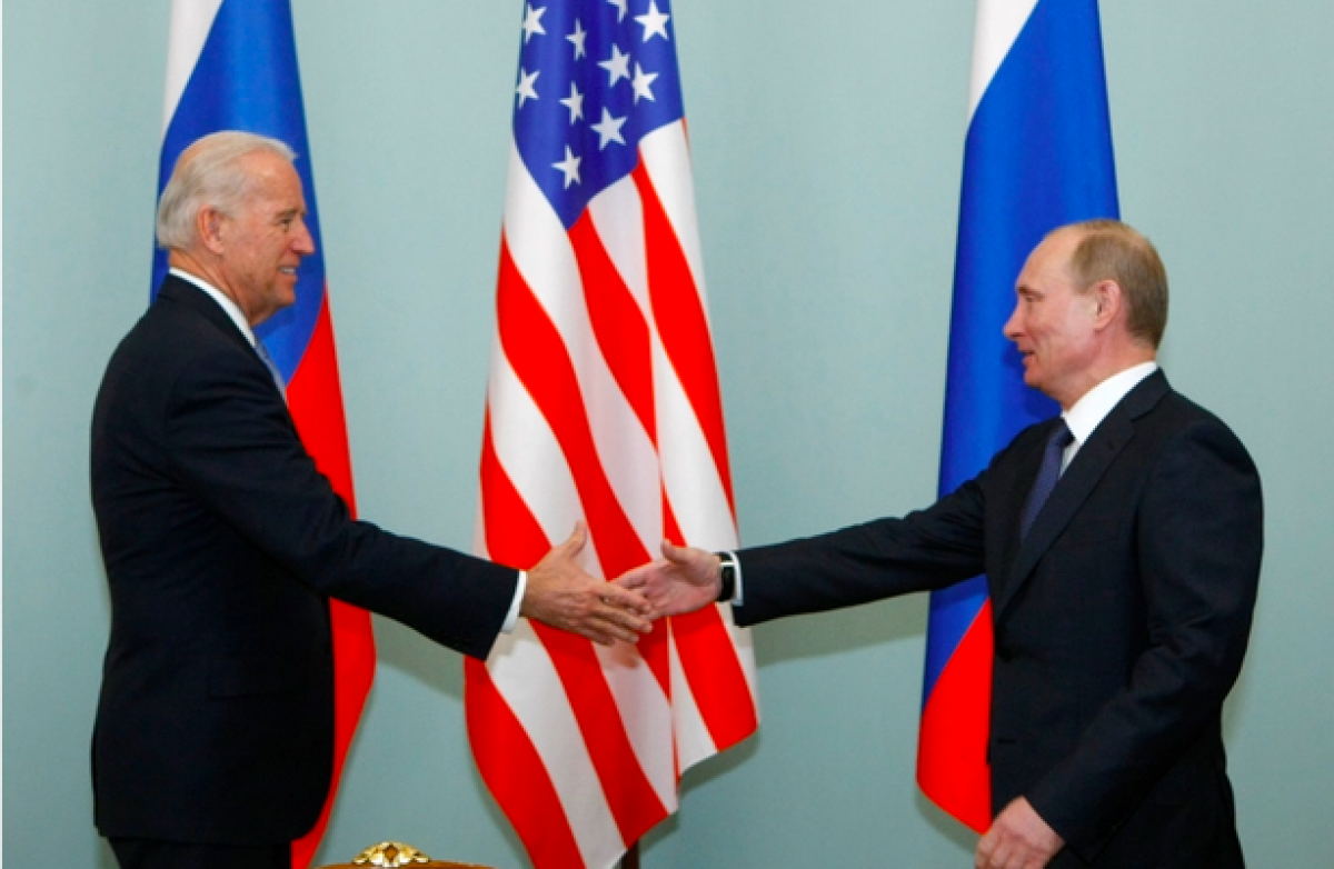 Tổng thống Mỹ Joe Biden và người đồng cấp Nga Vladimir V. Putin.