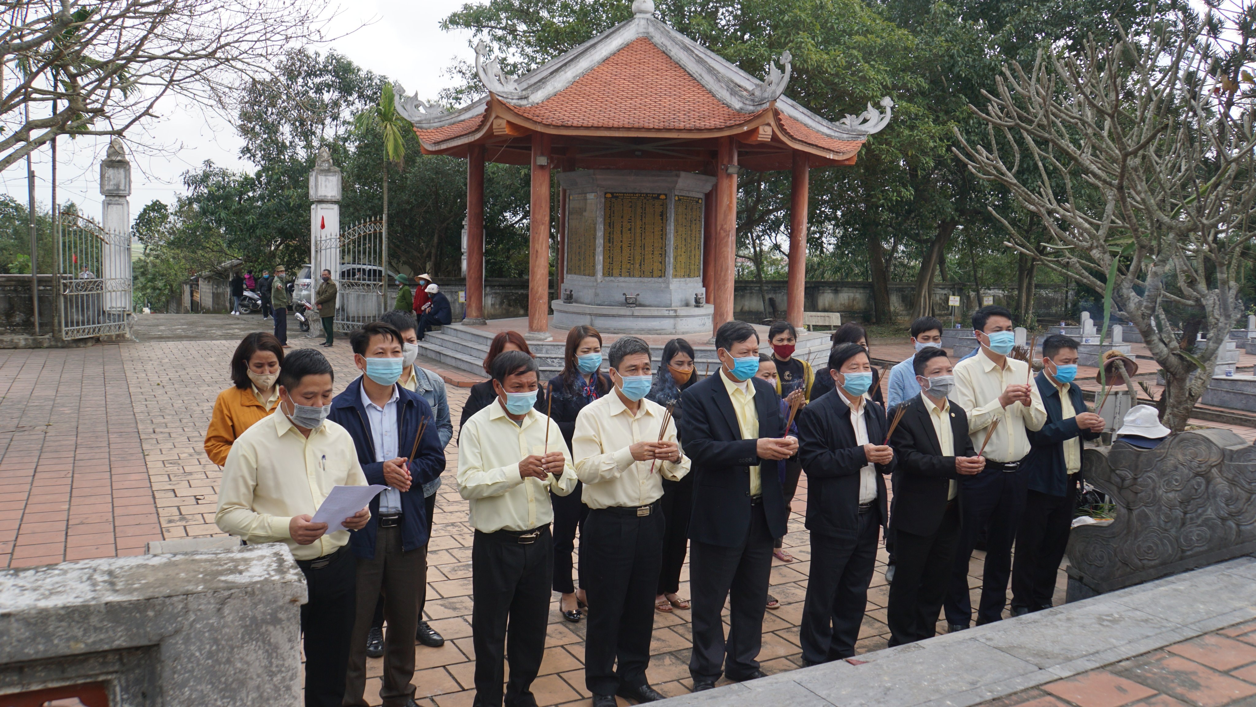 Hàng năm vào dịp 27/7,Tập đoàn Cienco4 viếng Nghĩa trang Cục công trình tại huyện Quảng Ninh, tỉnh Quảng Bình. Ảnh: T.L