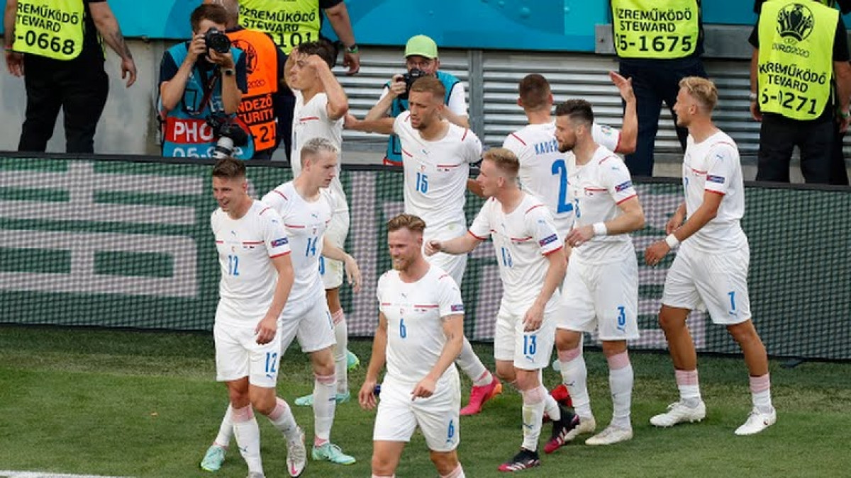 CH Séc đánh bại Hà Lan với tỉ số 2-0 (Ảnh: Reuters).