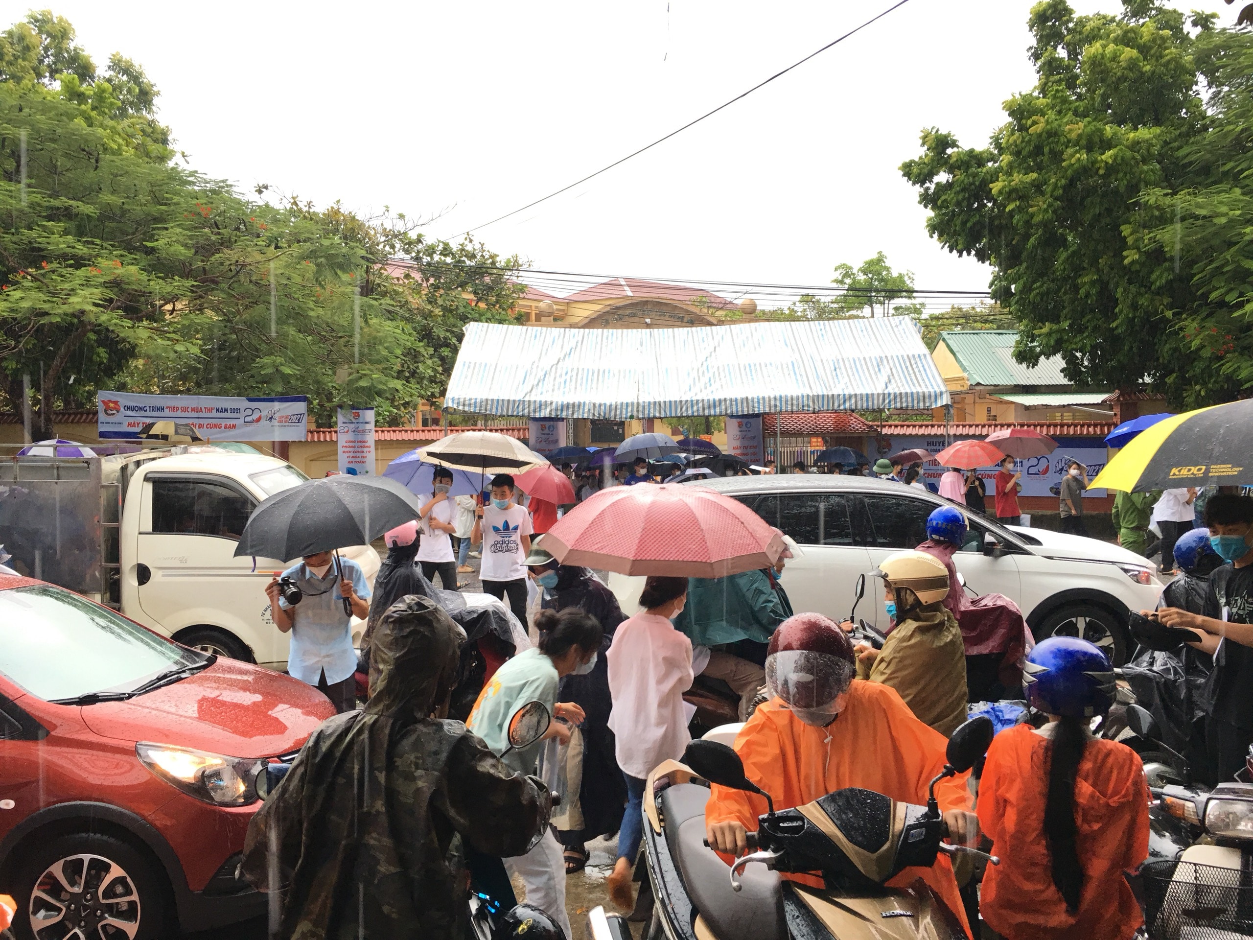Thí sinh huyện Đô Lương. Ảnh: Ngọc Phương