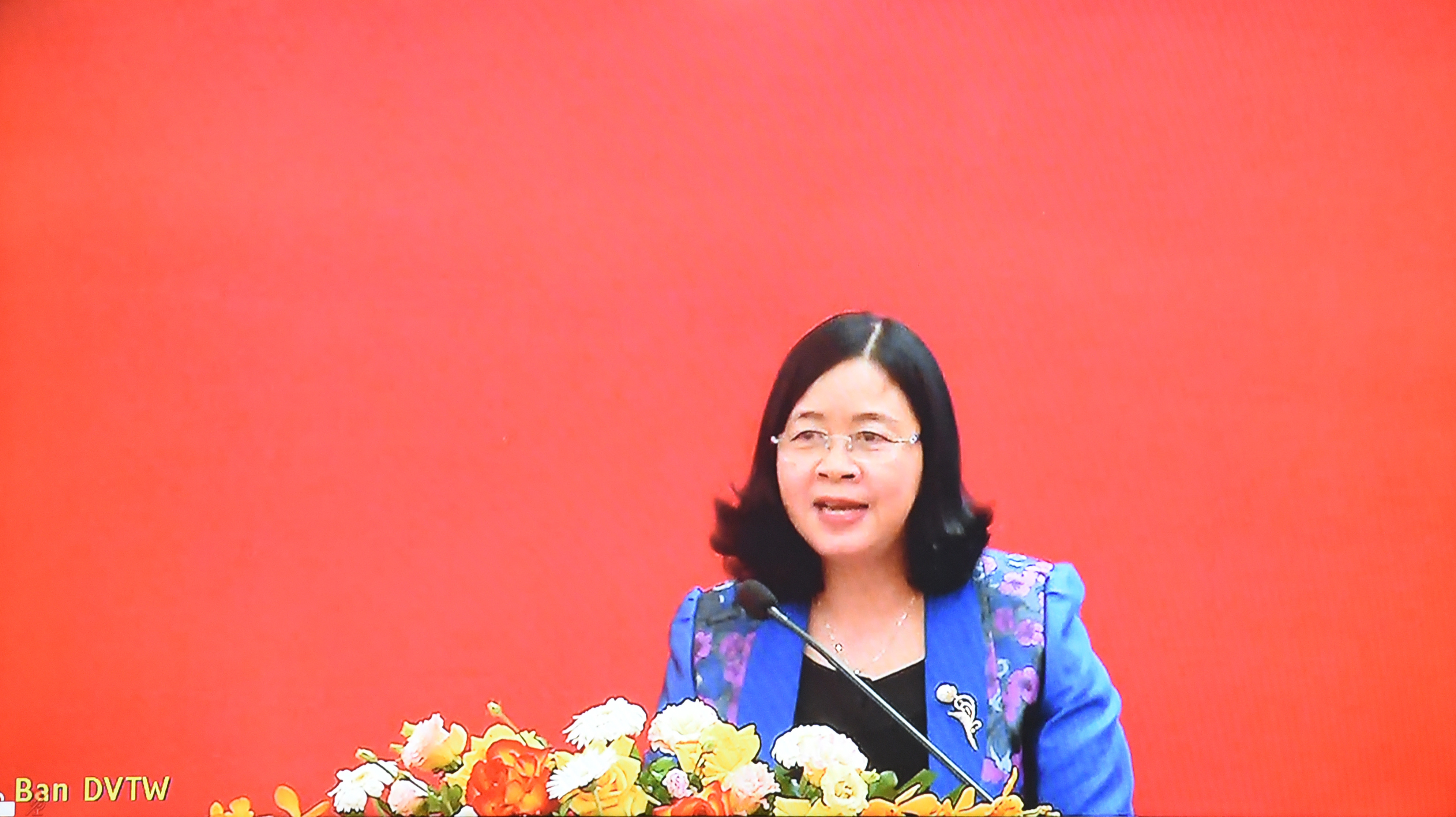 Đồng chí Bùi Thị Minh Hoài - Bí thư Trung ương Đảng, Trưởng Ban Dân vận Trung ương phát biểu kết luận hội nghị. Ảnh: TG