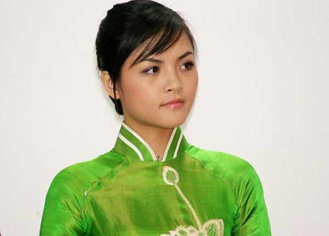 Năm đó, Thu Quỳnh tròn 20 tuổi và đang là sinh viên Đại học Sân khấu Điện ảnh. Người đẹp đã quyết định ghi danh tại Hoa hậu Việt Nam 2008 để có những trải nghiệm đáng nhớ của tuổi trẻ và tìm những cơ hội đầu tiên để theo đuổi đam mê nghệ thuật.
