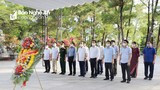 Đoàn đại biểu Nghệ An tưởng niệm các anh hùng liệt sĩ tại Nghĩa trang liệt sĩ Trường Sơn