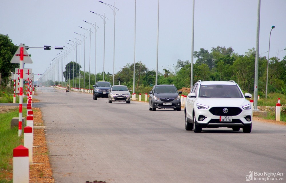 Đường Vinh- Cửa Lò là dự án trọng điểm ở Nghệ An đã thông tuyến và chuẩn bị triển khai dự án giai đoạn 2. Ảnh: Q.A