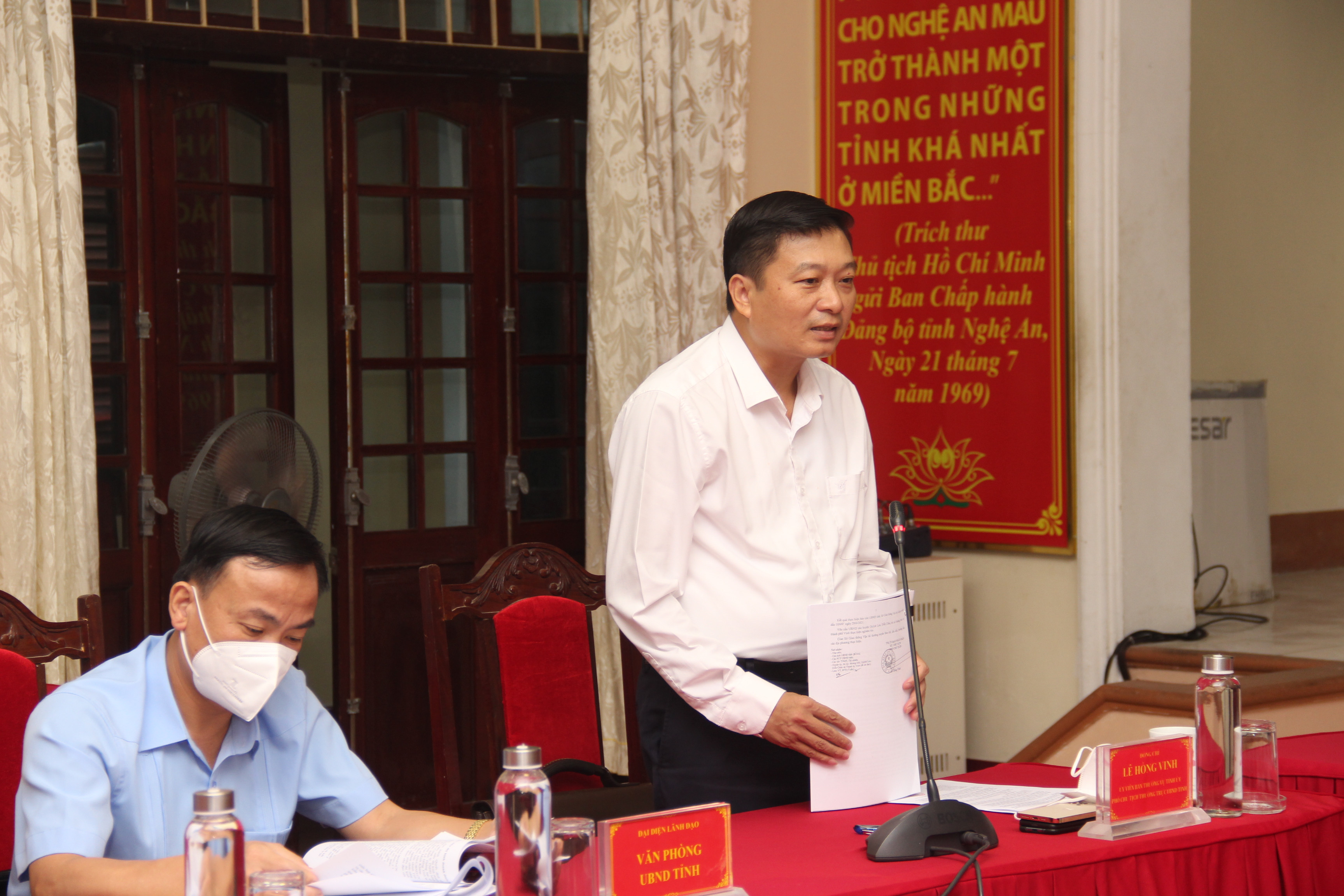 Phó Chủ tịch Thường trực UBND tỉnh Lê Hồng Vinh cho ý kiến về xử lý các vụ án phức tạp, kéo dài được dư luận quan tâm. Ảnh: Hoài Thu