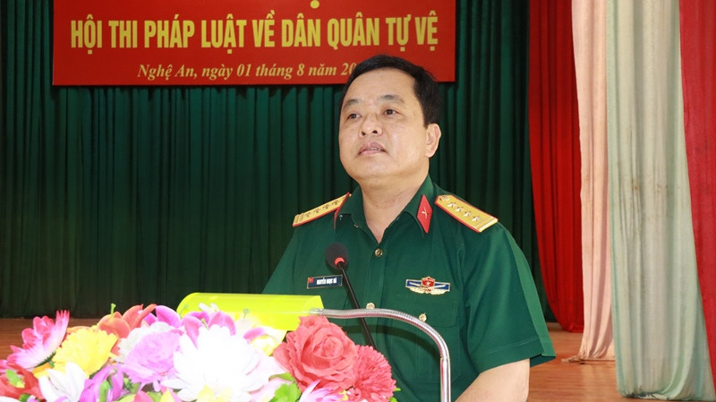 Đồng chí Đại tá Nguyễn Ngọc Hà, Ủy viên BTV Tỉnh ủy, Chỉ huy trưởng Bộ CHQS tỉnh, Trưởng Ban Tổ chức hội thi phát biểu tại lễ khai mạc