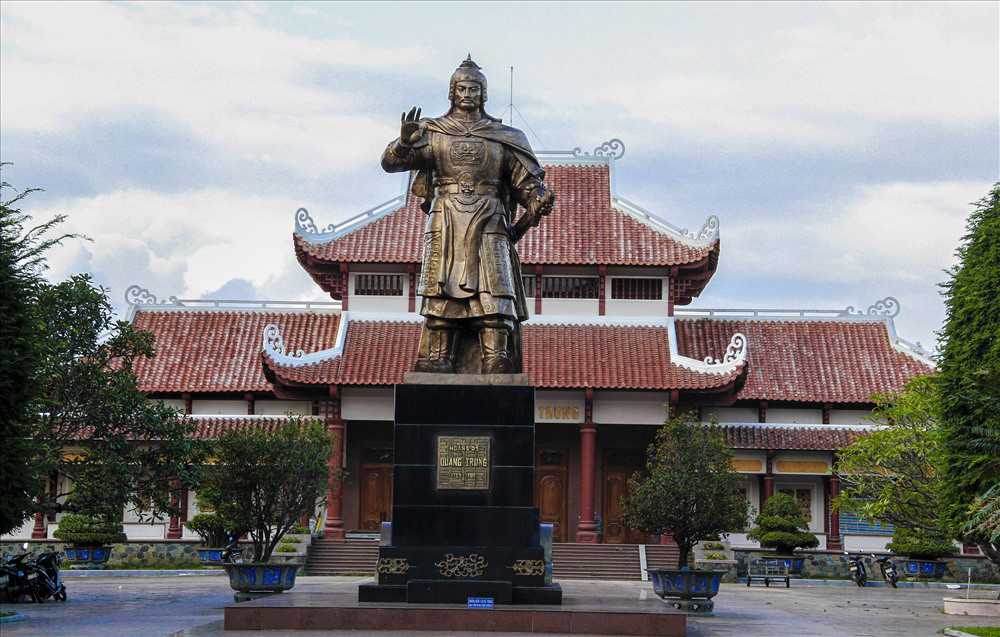 Tượng Hoàng đế Quang Trung tại tỉnh Bình Định.