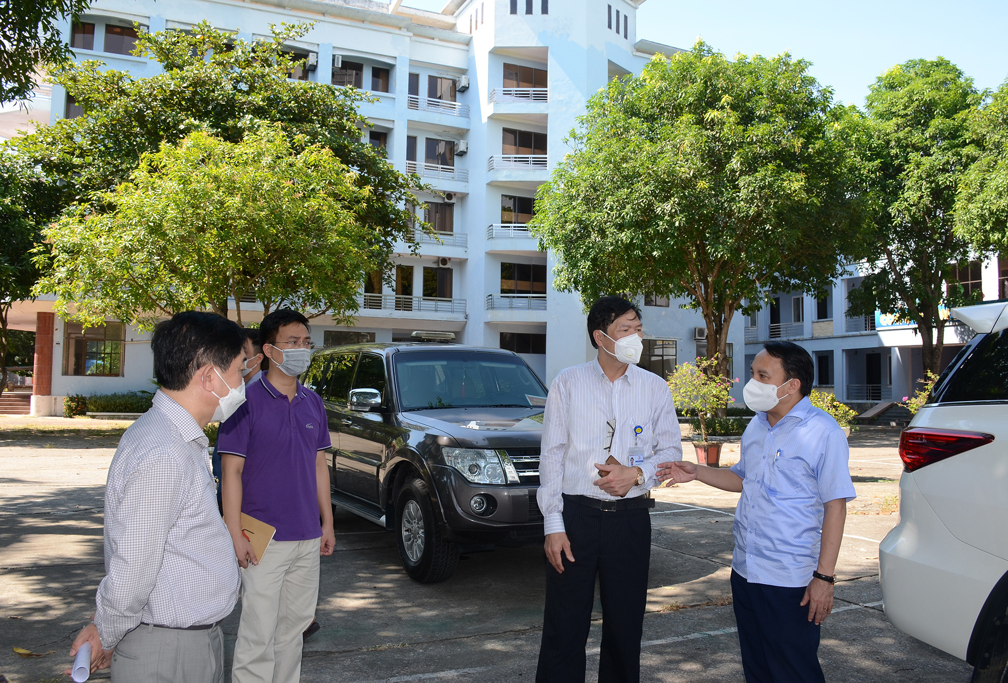Sở Y tế giao trách nhiệm cho Bệnh viện Ung Bướu Nghệ An xây dựng phương án điều trị cho bệnh nhân tại Bệnh viện Dã chiến số 5. Ảnh: Thành Chung
