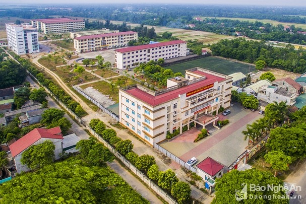 Trường cao đẳng du lịch và thương mại cơ sở 2 ở thị xã Cửa Lò. Ảnh: PV