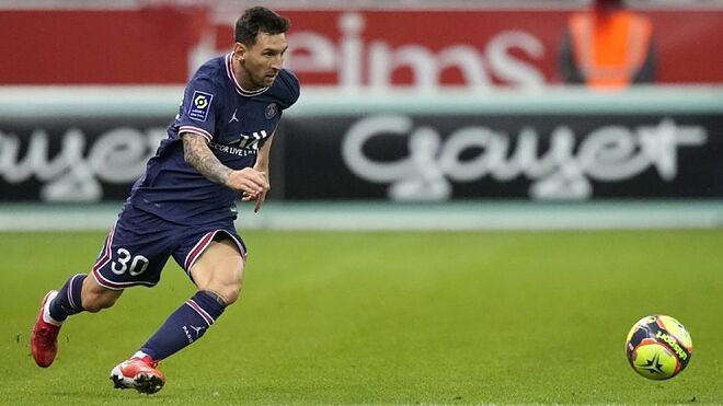 Messi trong trận đấu ra mắt PSG. Ảnh: AP.
