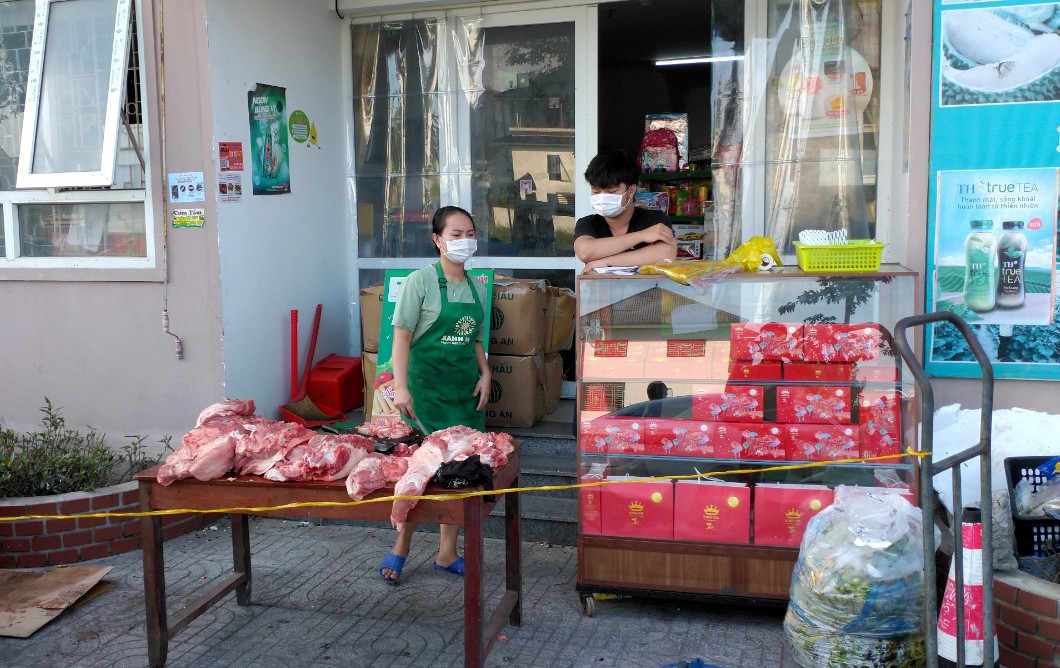 Cửa hàng vi phạm tại xã Nghi Phú, TP.Vinh. Ảnh: Q.A