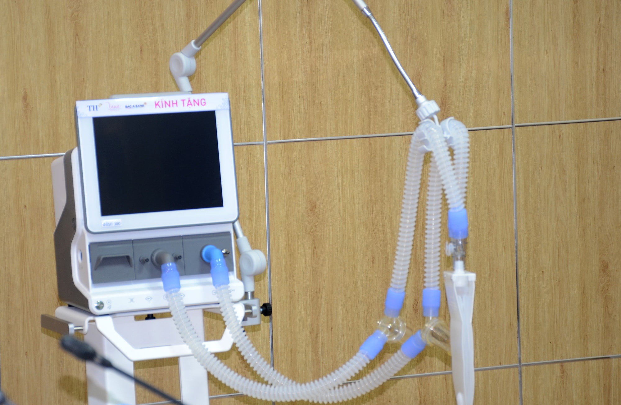Đây là món quà hết sức thiết thực, ý nghĩa trong bối cảnh dịch Covid-19 lan rộng hiện nay. Ảnh: Thành Chung