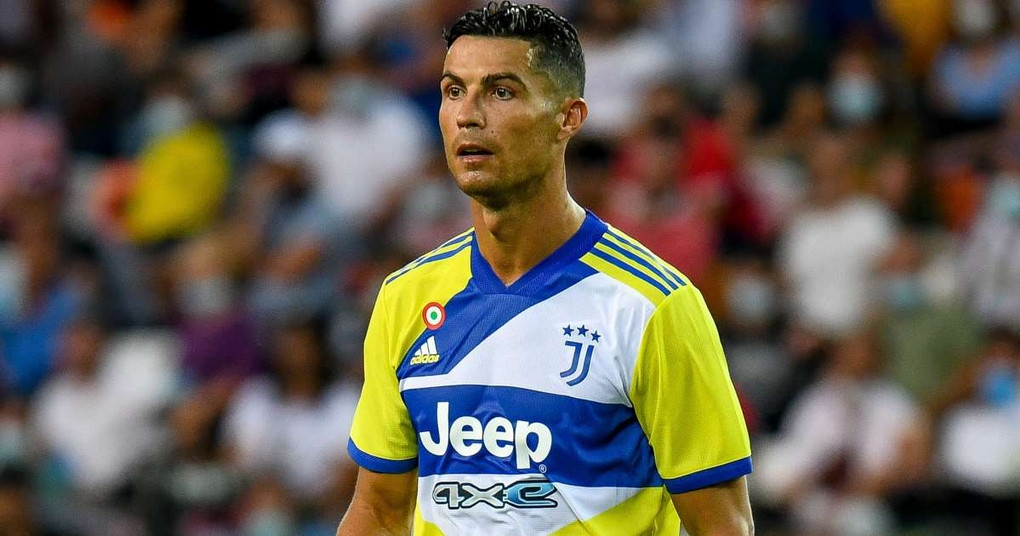  Ronaldo trong trận hòa Udinese 2-2, trận đấu cuối cùng của anh trong màu áo Juventus, hôm 22/8. Ảnh: AFP