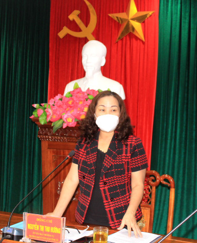 Đồng chí Nguyễn Thị Thu Hường phát biểu tại cuộc làm việc