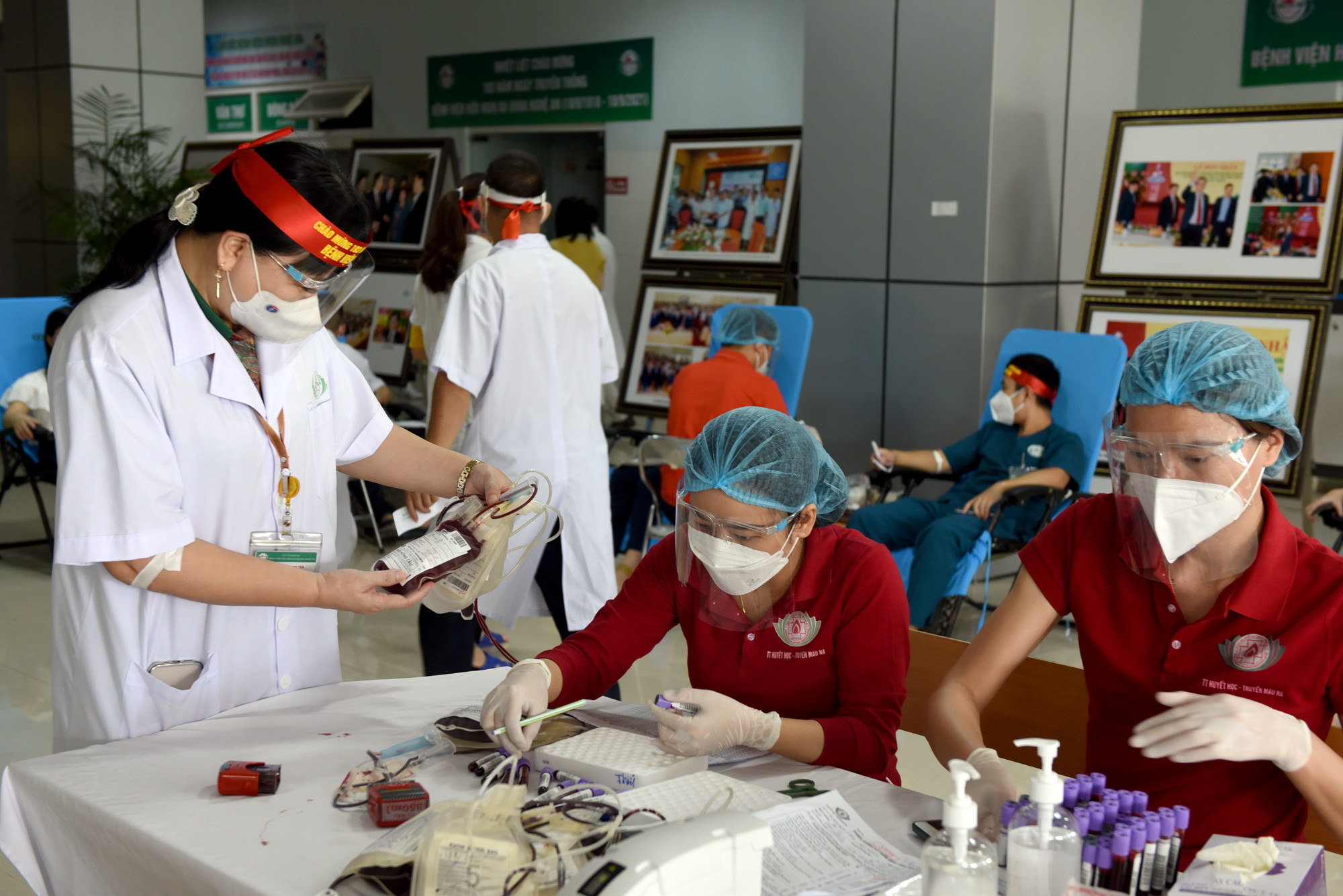 Hoạt động hiến máu tại Bệnh viện Hữu nghị Đa khoa Nghệ An từ lâu nay đã diễn ra thường xuyên, liên tục. Ảnh: Thành Chung