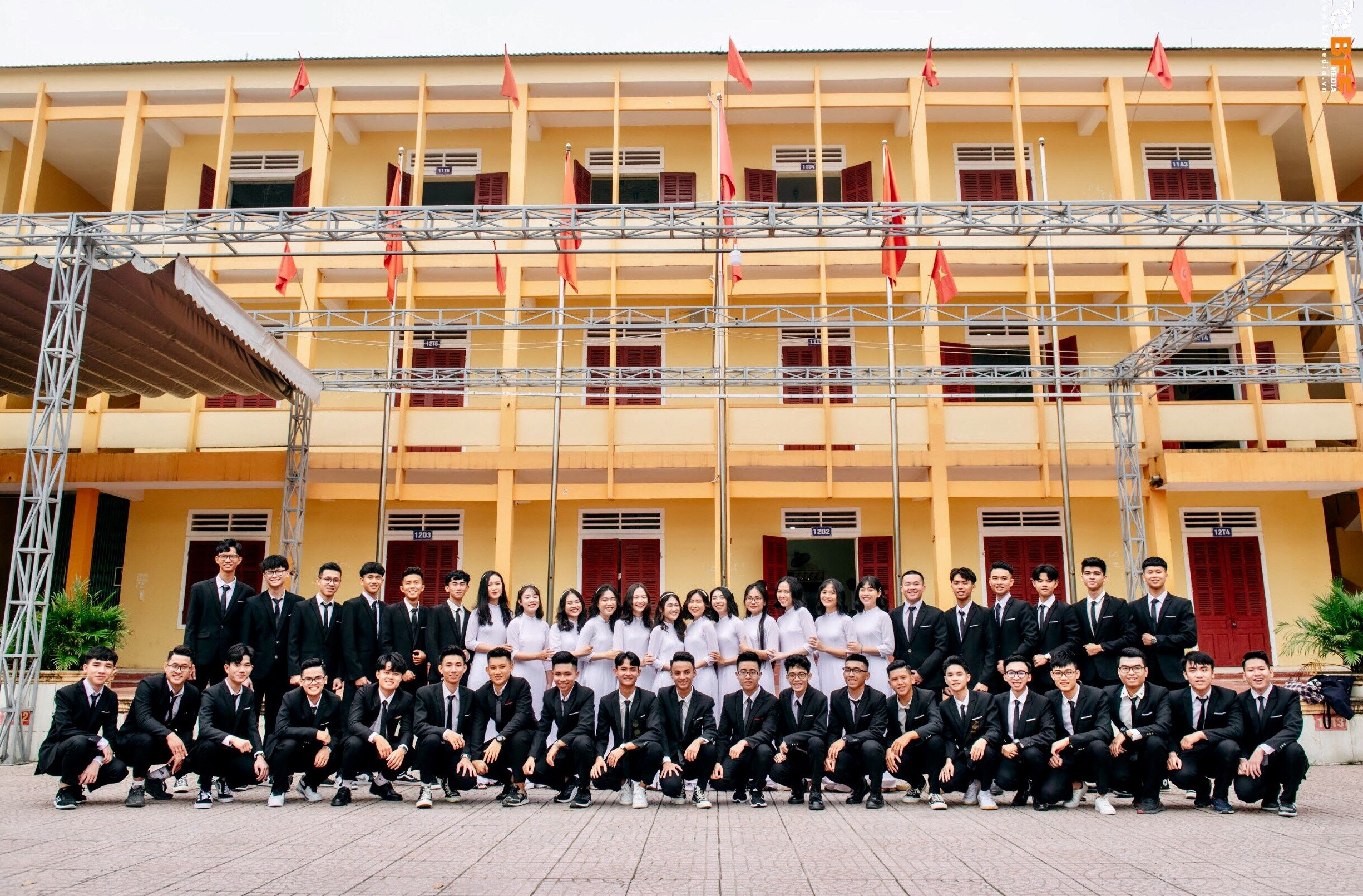 5.Lớp 12T1 luôn đi đầu về thành tích học tập của trường THPT Đô Lương1