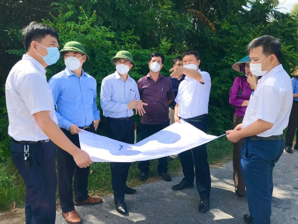 Kiểm tra khu công nghiệp Tân Kỳ. 