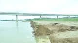 Nguy cơ mất trắng đất sản xuất do sạt lở đất dọc bờ sông Lam 