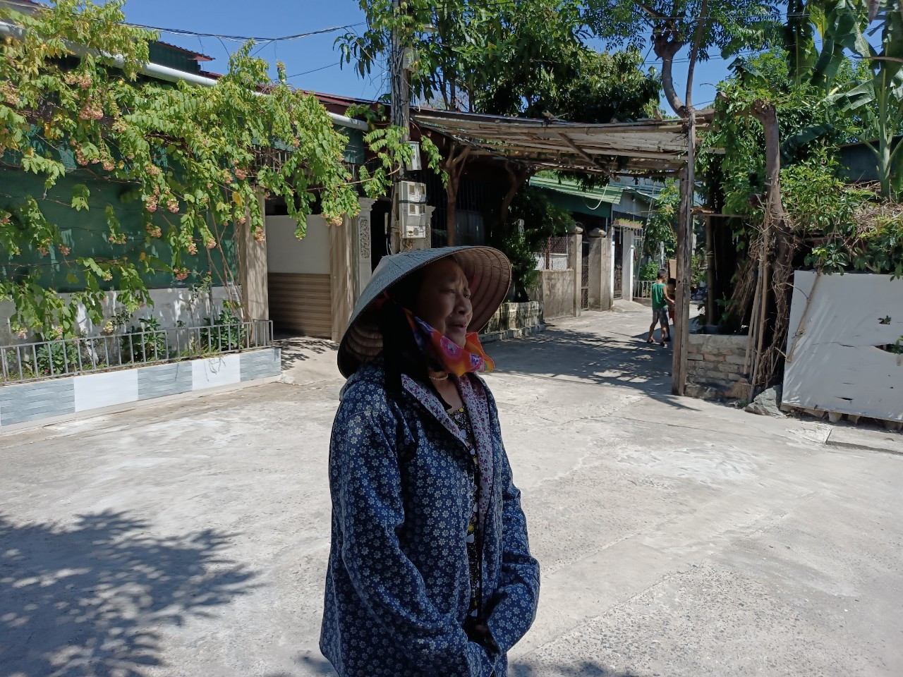 Bà Nguyễn Thị Thanh - tổ trưởng tổ 9, khối 11, phường Cửa Nam, cũng là một trong số 13 hộ dân đang sinh sống tại khu tập thể Công ty Sông Biển mong muốn sớm được các cấp chính quyền làm thủ tục cấp giấy CNQSDĐ đất