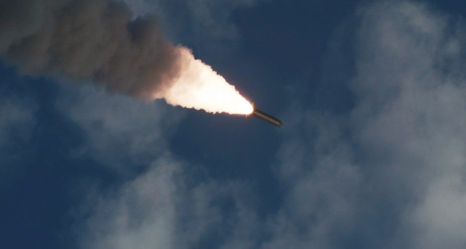 Hình ảnh được cho là tên lửa của Triều Tiên vừa phóng. 
